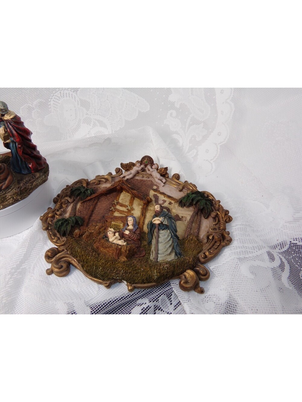 Christmas Ceramic Nativity Mary Joseph Jesus and the three king's Piece. - Picture 6 of 16